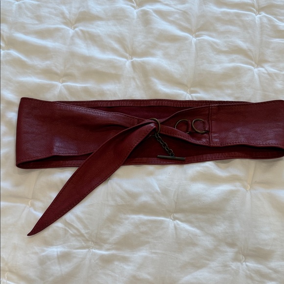 Calvin Klein Elegant Red genuine Leather burgundy Belt - Picture 3 of 4